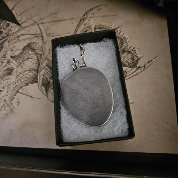 Bloodmilk Weeping Willow *Large* - Picture 2 of 2